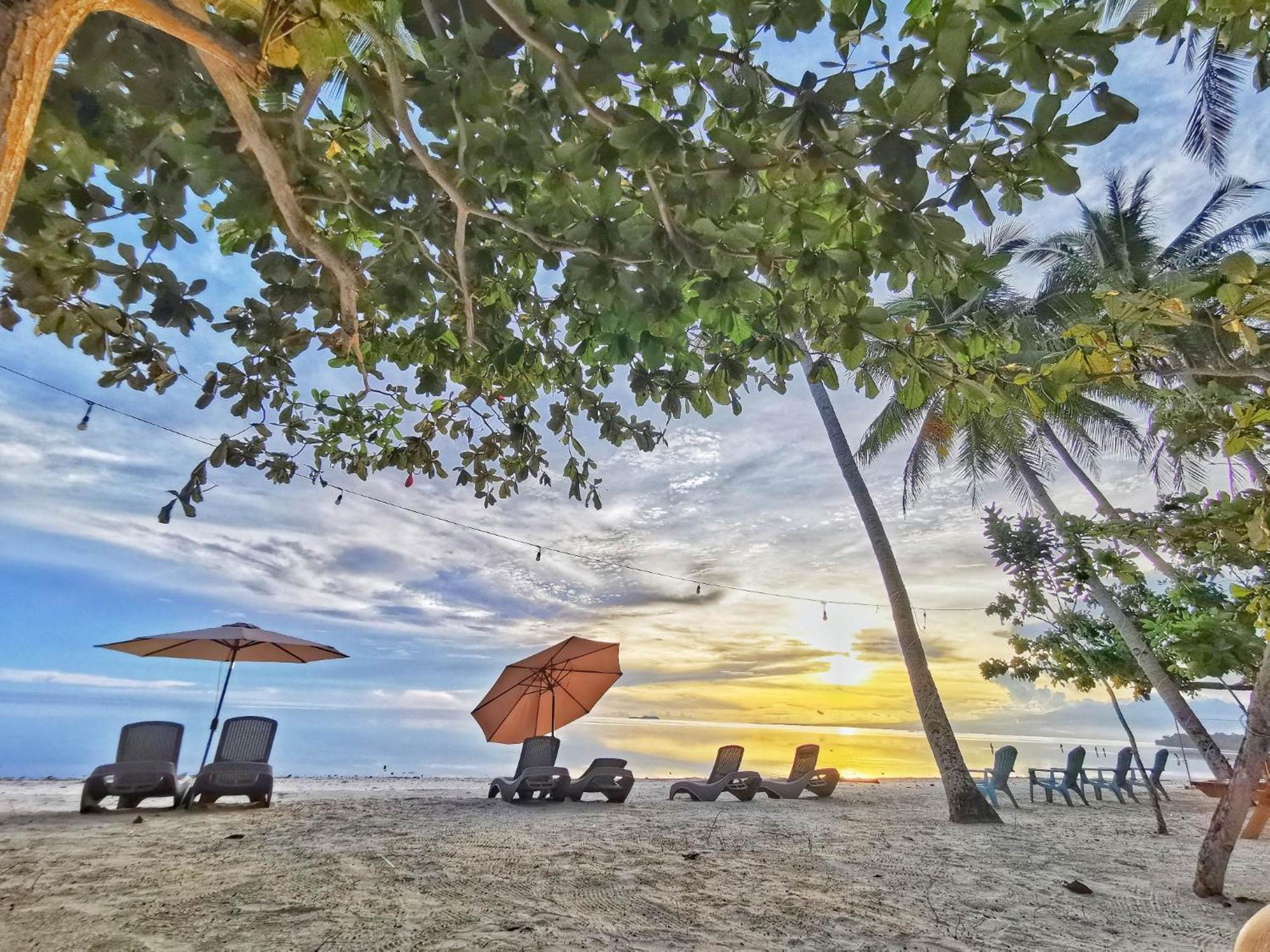 Siquijor Glamping Village San Juan  Luaran gambar